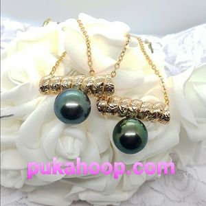 Tahitian pearl necklace